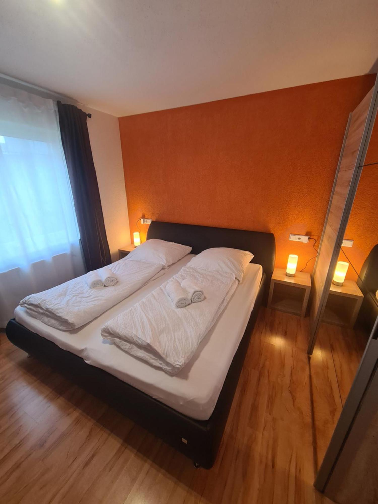 Exklusive Moderne 2 Zi. Wohnung In Ruhiger Lage Schechingen Buitenkant foto