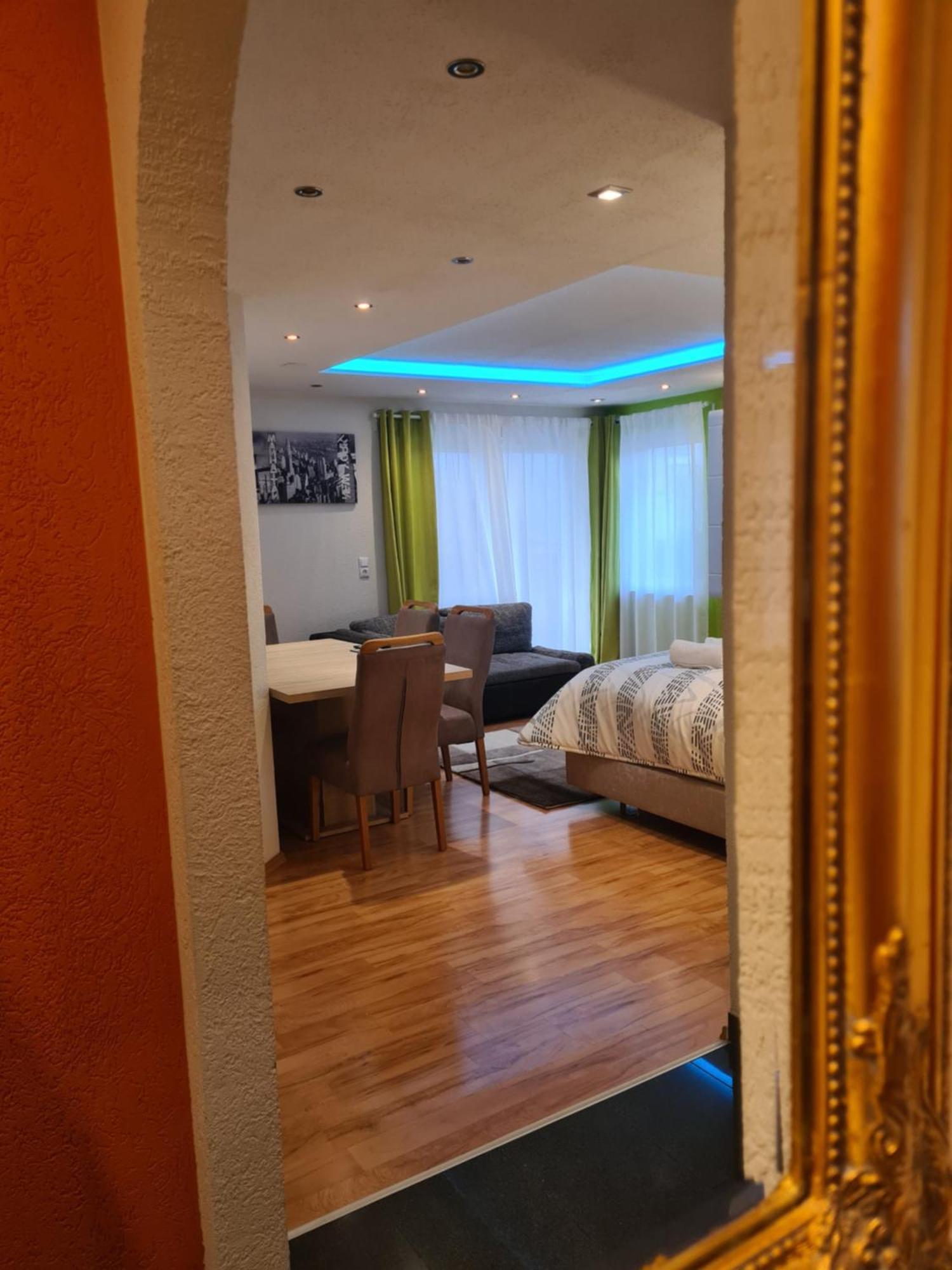 Exklusive Moderne 2 Zi. Wohnung In Ruhiger Lage Schechingen Buitenkant foto