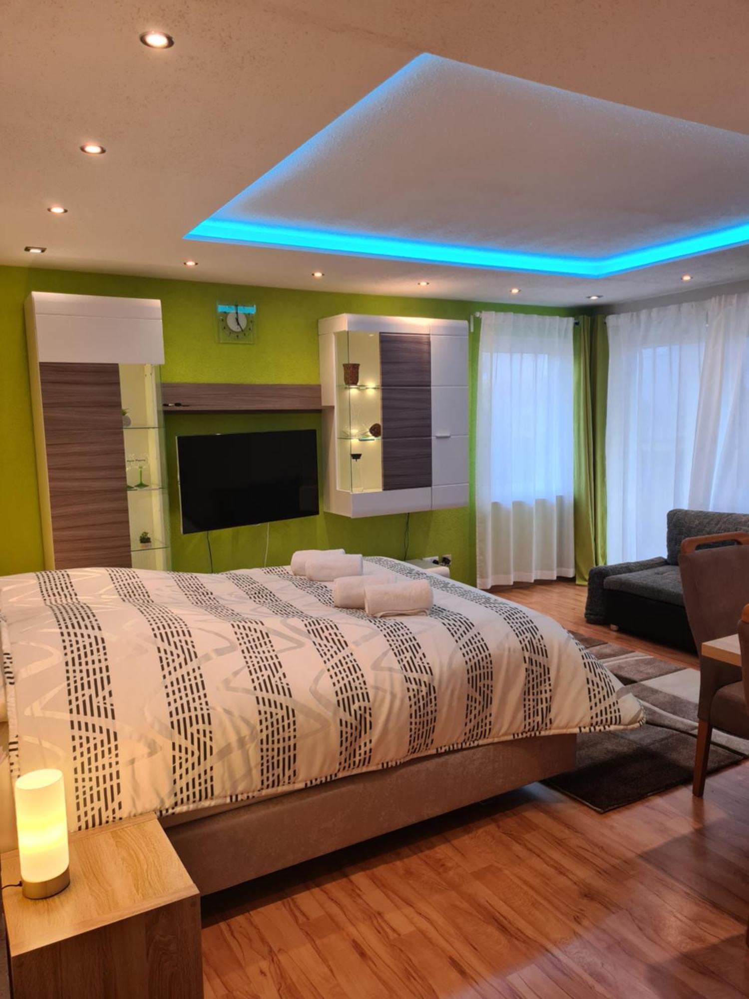 Exklusive Moderne 2 Zi. Wohnung In Ruhiger Lage Schechingen Buitenkant foto